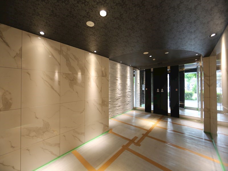 S-RESIDENCE山王 エントランス