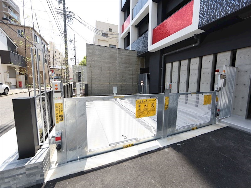 ＨＡＮＡＮＯＫＩ　ＲＩＳＥ（花の木ライズ） 駐車場