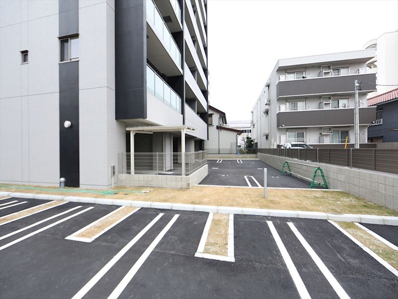 Ａｌｉｖｉｓ金山Ｅａｓｔ 駐車場