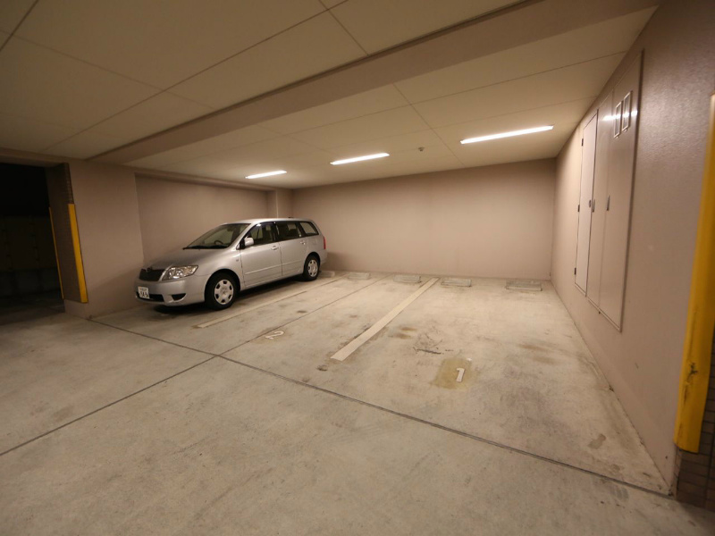 ファインコート 駐車場