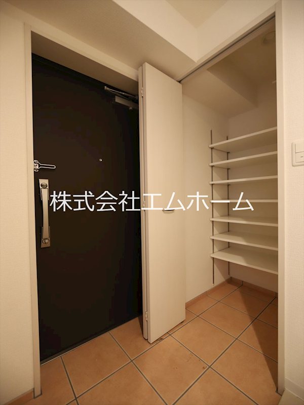 Ｚ・Ｒ東別院 玄関