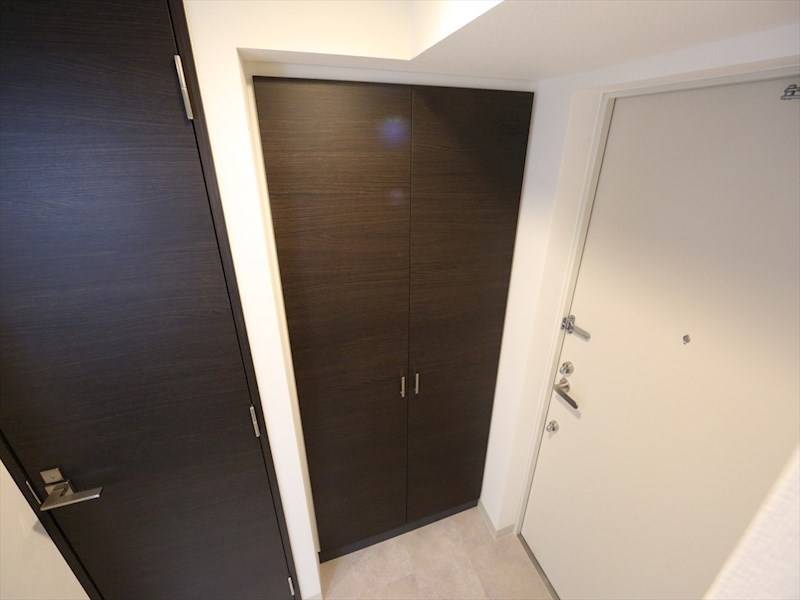 エステムコート名古屋新栄アクシス 玄関