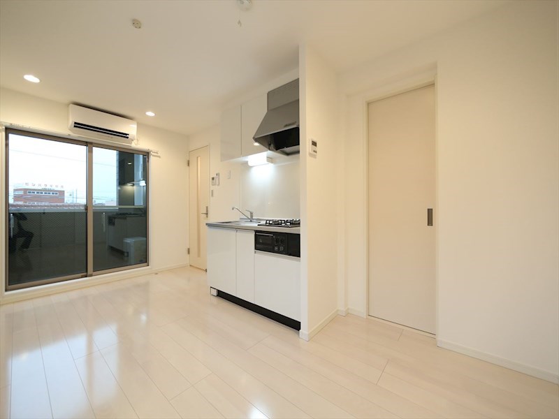 Ｌｏｆｔ10名駅 リビング