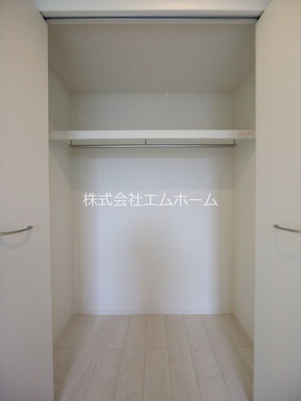 ハーモニーテラス大宝IV 収納