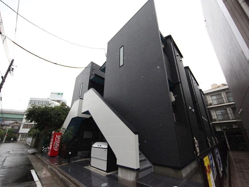 エミアス熱田 外観