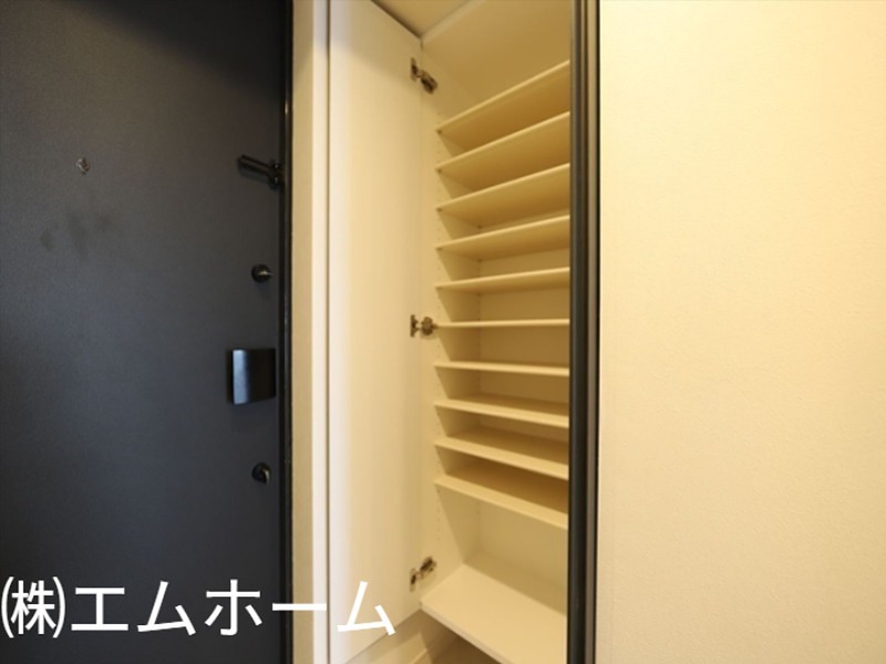 S-RESIDENCE尾頭橋clarity 玄関