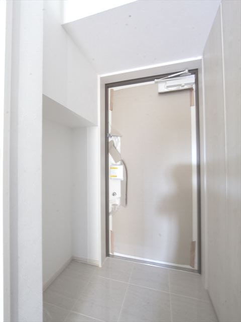 NEO JAPANESQUE出来町 玄関