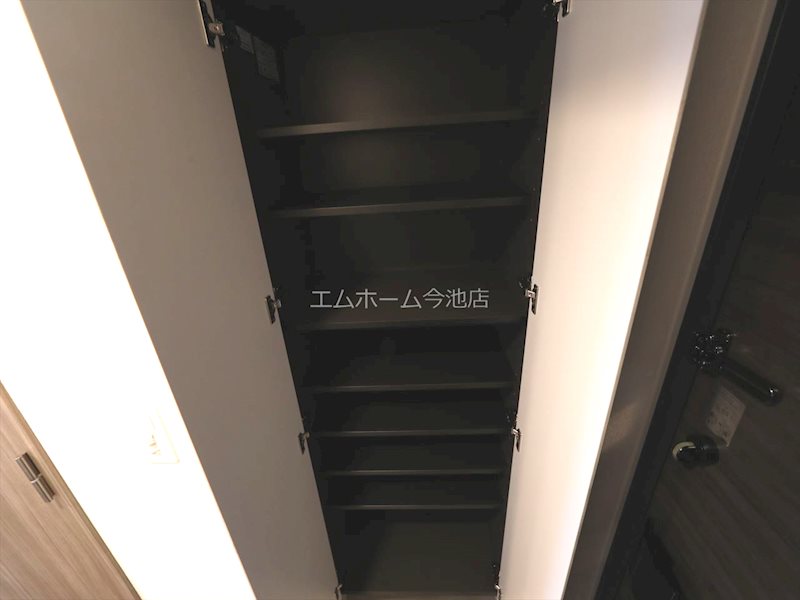 S-RESIDENCE黒川本通一丁目 玄関