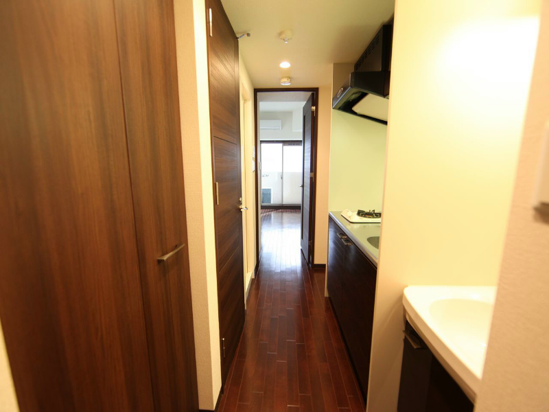 ライジングコート名古屋駅前東 玄関