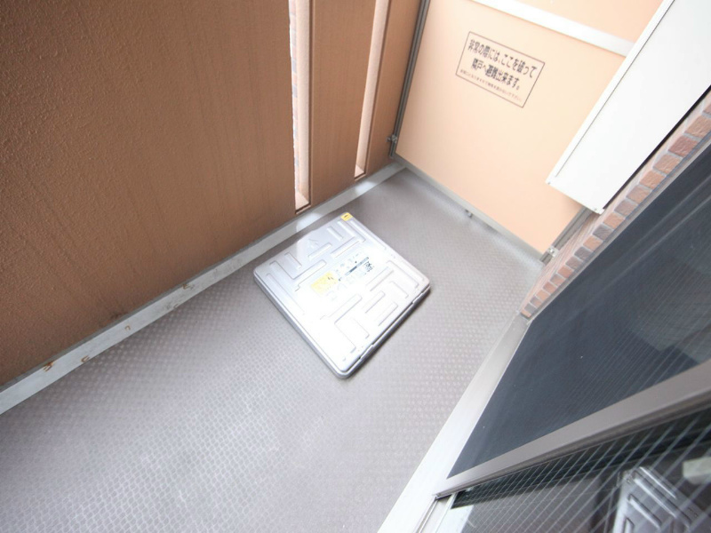 ライジングコート名古屋駅南 ベランダ