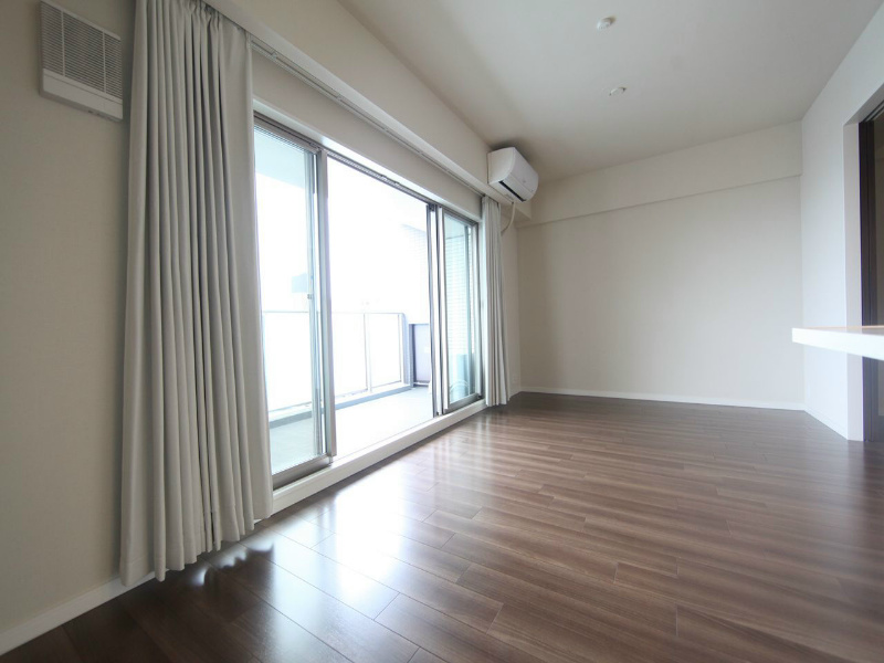 ＴＨＥ　ＳＡＫＡＥ　ＲＥＳＩＤＥＮＣＥ リビング