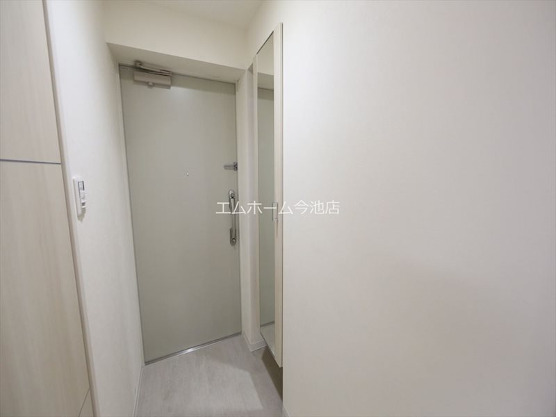 IE 新栄 玄関