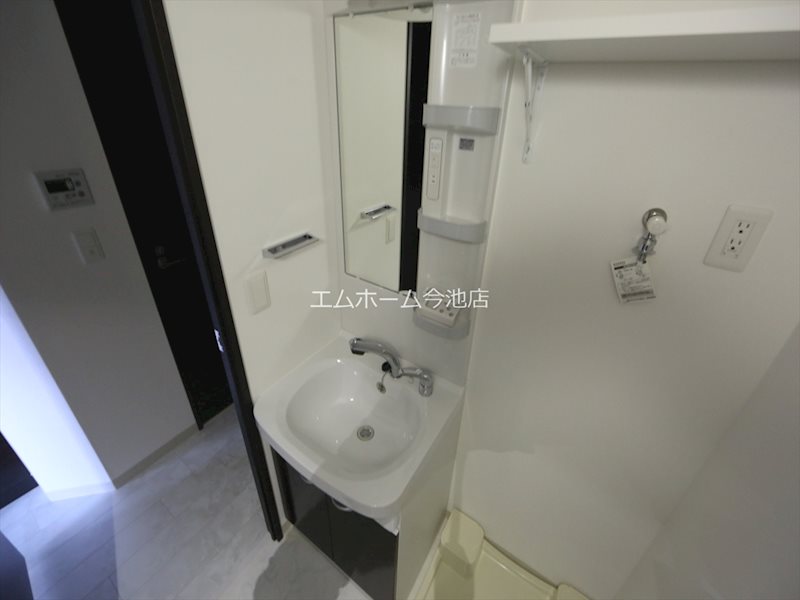 エステムコート名古屋新栄Ⅲグローリィ 洗面所