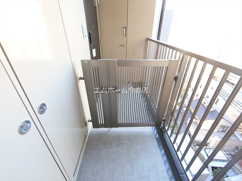 エステムコート名古屋新栄Ⅲグローリィ 玄関