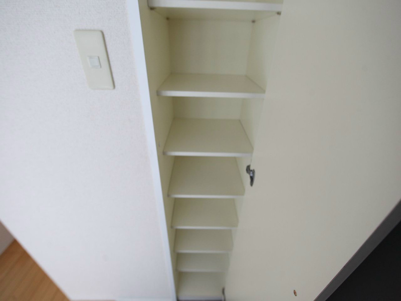 ＴＡＣＨＩＢＡＮＡ　ＢＯＸ24 玄関