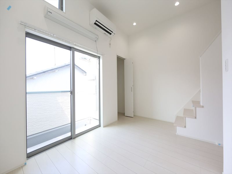 ＳＰＩＣＡ中島新町 リビング