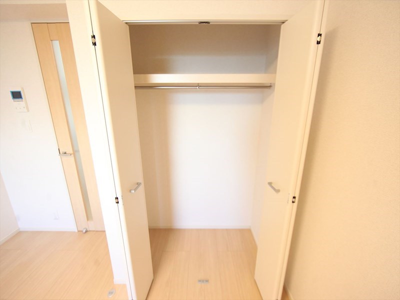グランツ堀田 収納