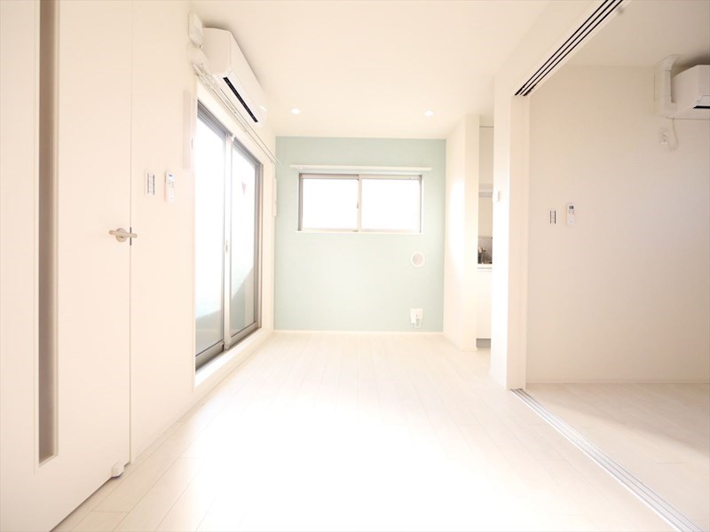プレミアムテラス松葉町 リビング