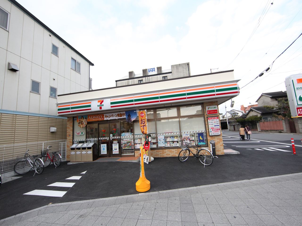 グランパラシオ コンビニ