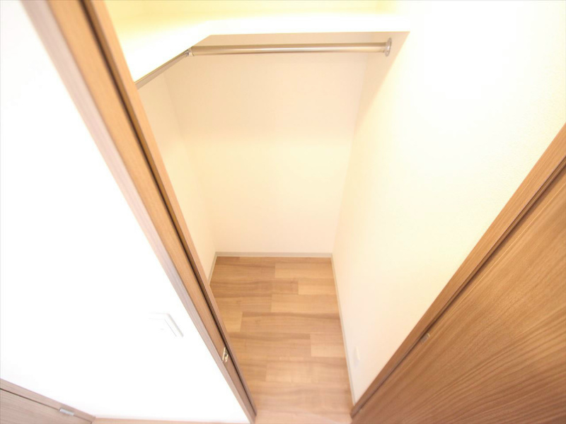 プレサンス栄ライズ 収納