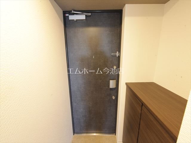 S-RESIDENCE池下西 玄関