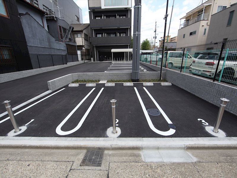 プレサンス名古屋幅下ファビュラス 駐車場