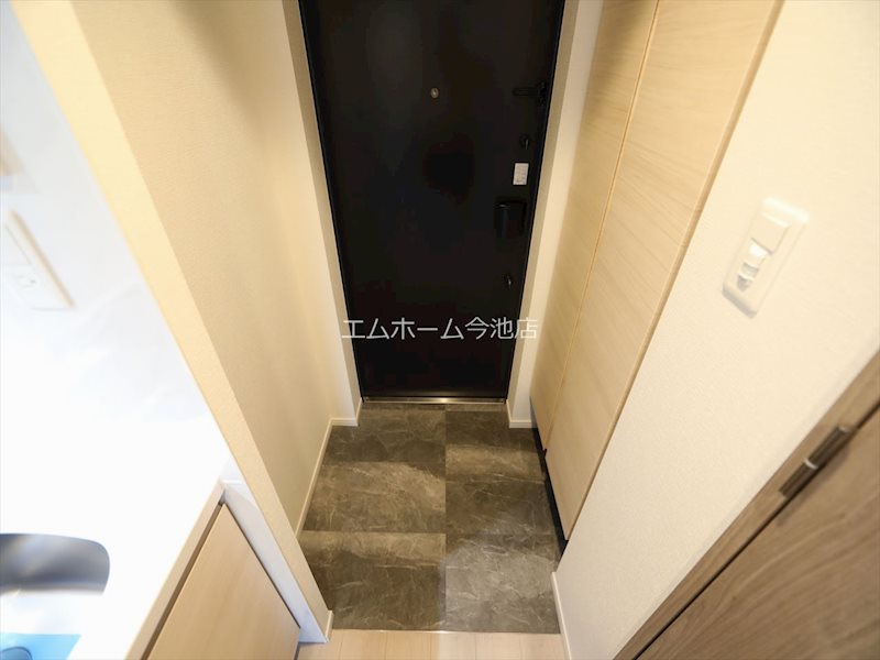 CREST TAPP平安通 玄関