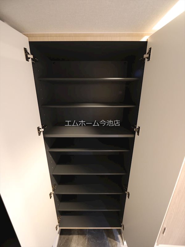 CREST TAPP平安通 玄関