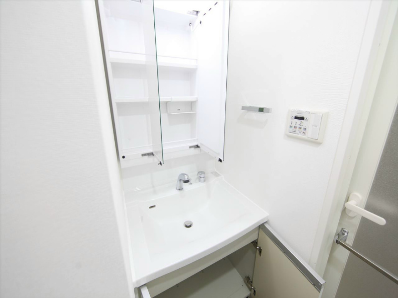 CORNES HOUSE NAGOYA（コーンズハウスナゴヤ） 洗面所