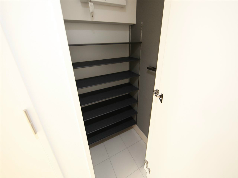 CORNES HOUSE NAGOYA（コーンズハウスナゴヤ） 玄関