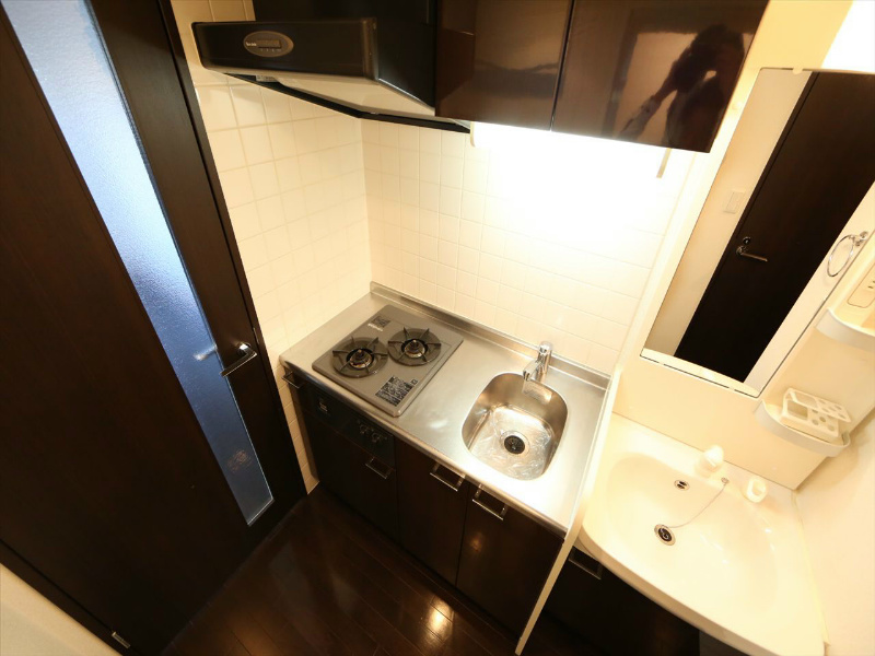 プレミアムコート名古屋金山インテルノ キッチン