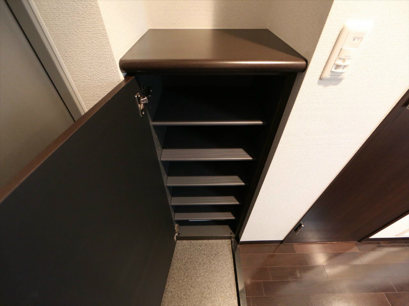 プレミアムコート名古屋金山インテルノ 玄関