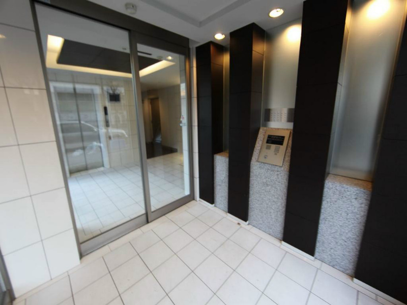 リエス鶴舞ＷＥＳＴ　ＴＯＷＥＲ エントランス