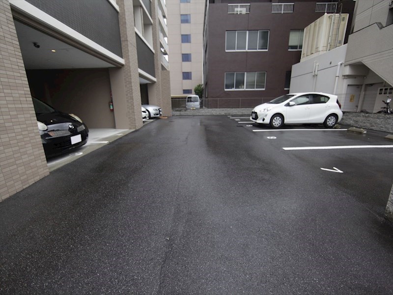 カンピオーネ御器所通 駐車場