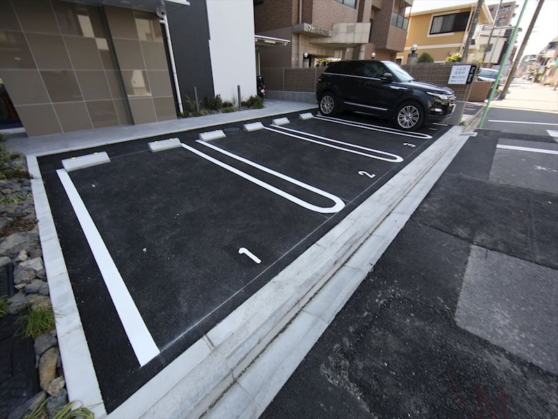 グランドゥール名駅西 駐車場