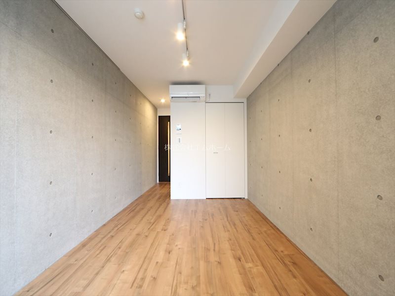 quador今池EAST リビング