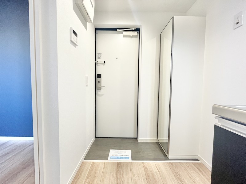 robot home 鶴里 玄関