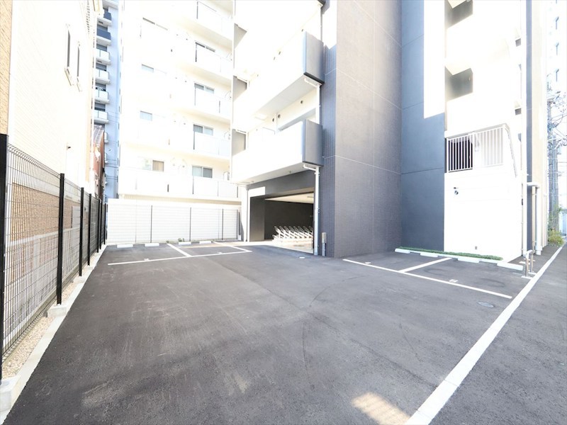 MAXIV東別院 駐車場