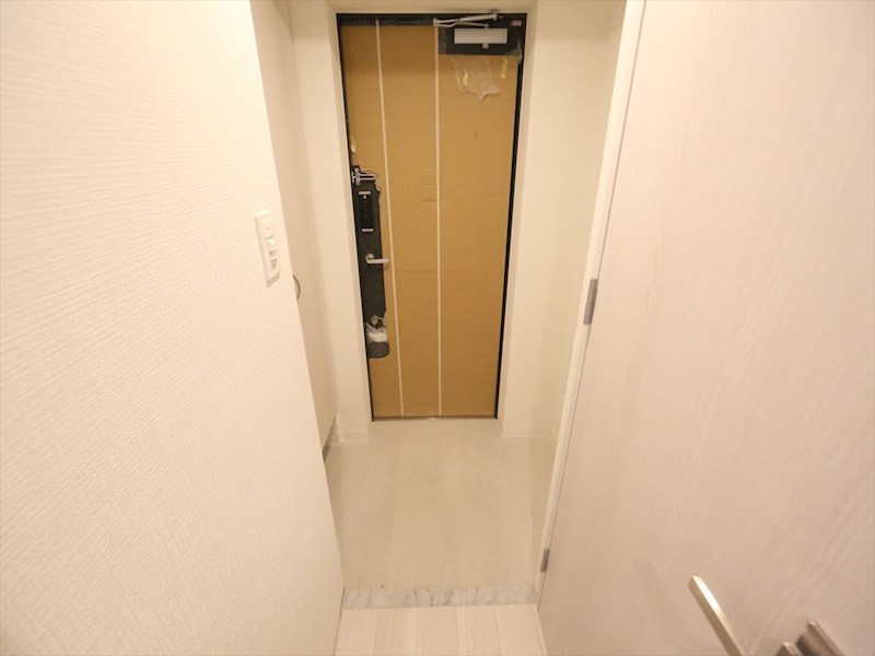 エスリード大須プレシア 玄関