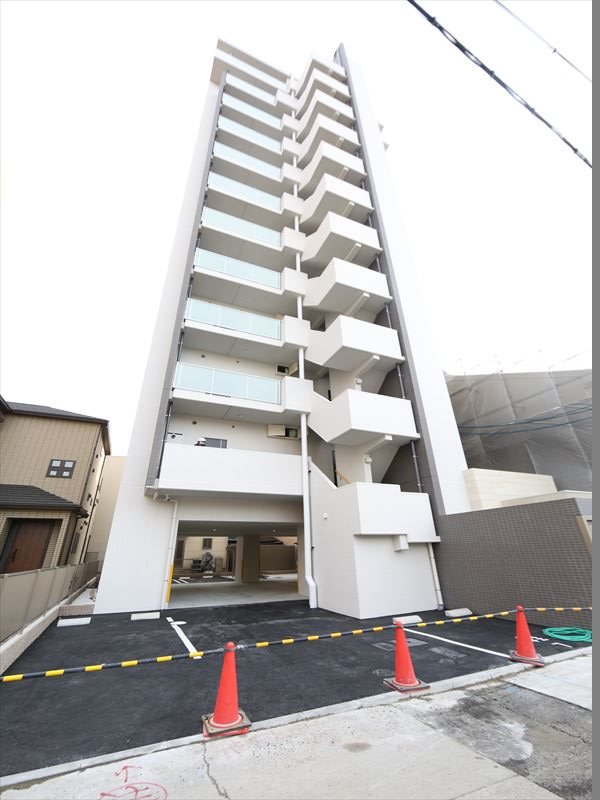 スレンダウェルステージ 外観