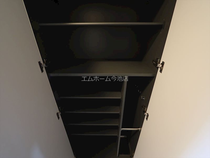 メイクス今池02（イマイケツー） 玄関