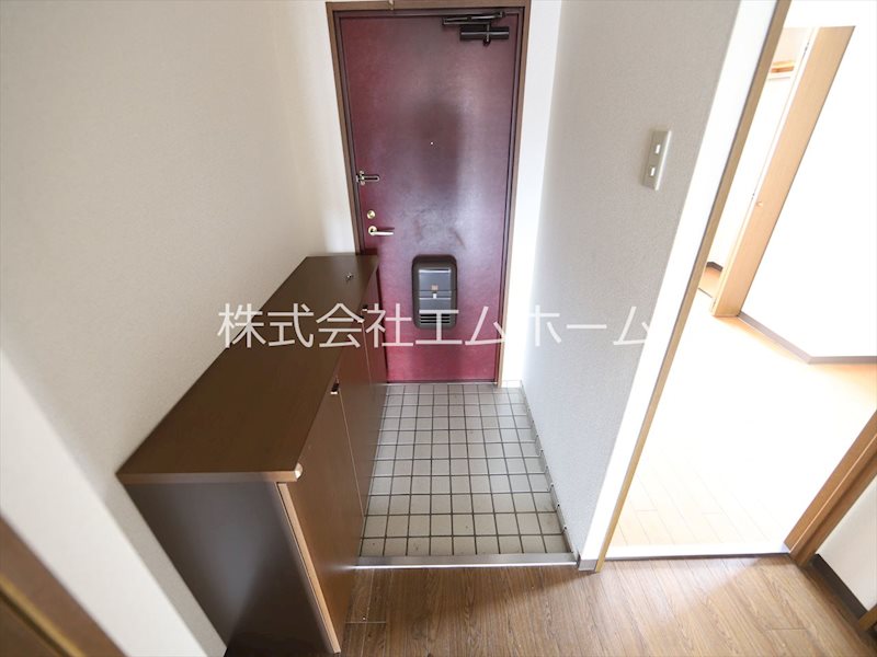 トワピエスつつじが丘 玄関