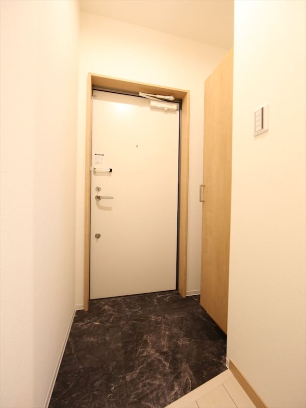 DEVELD菊井 玄関