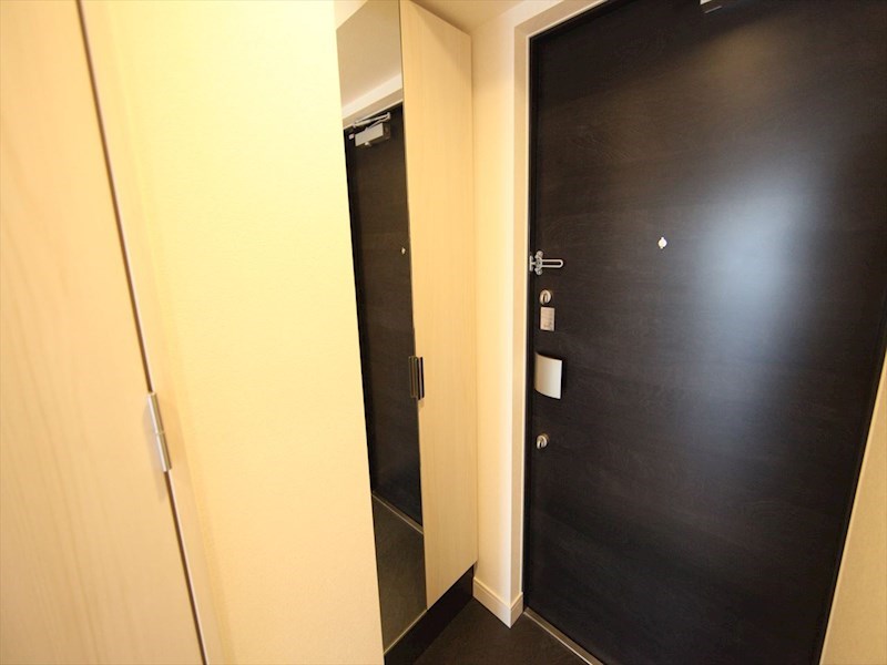 プレサンス広小路通葵 玄関