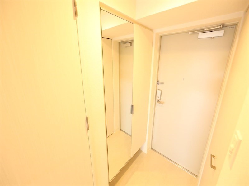 エスリード上前津セレーノ 玄関