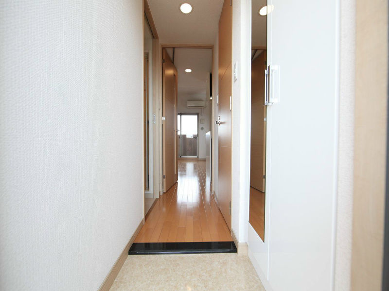 プレサンス名古屋ＳＴＡＴＩＯＮビーフレックス 玄関