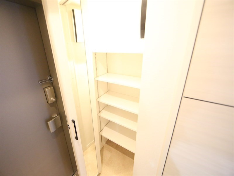 ＲＥＳＩＤＥＮＣＥ　ＴＡＣＨＩＢＡＮＡ 玄関