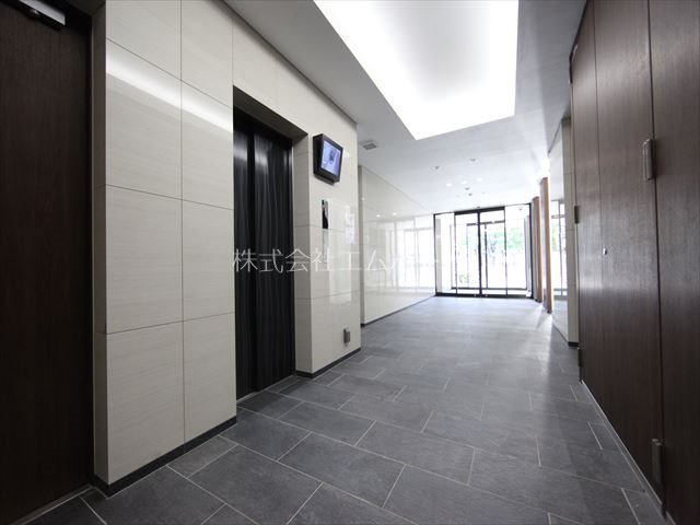 S-RESIDENCE葵Ⅱ エントランス
