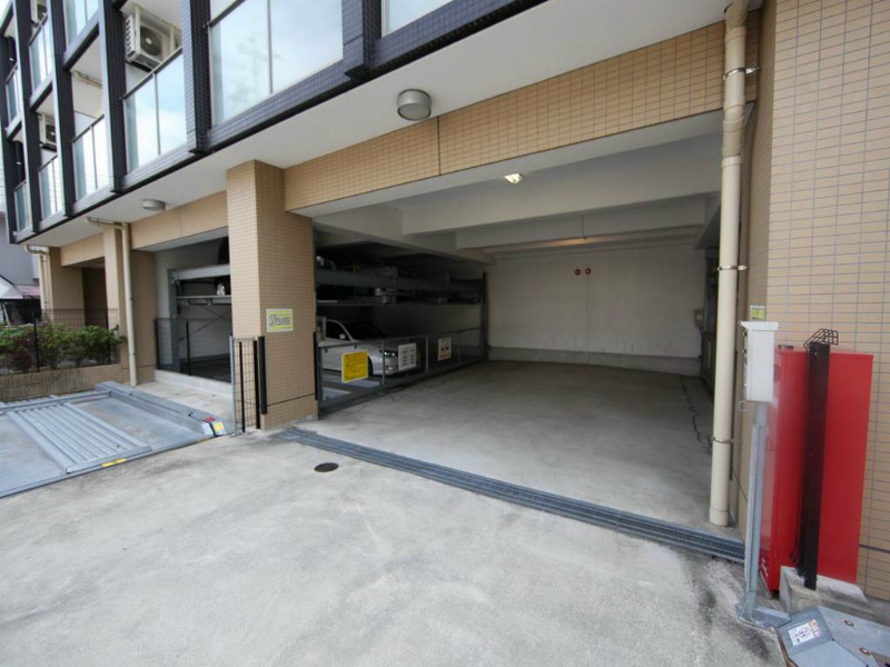ｍｅＬｉＶ桜山 駐車場