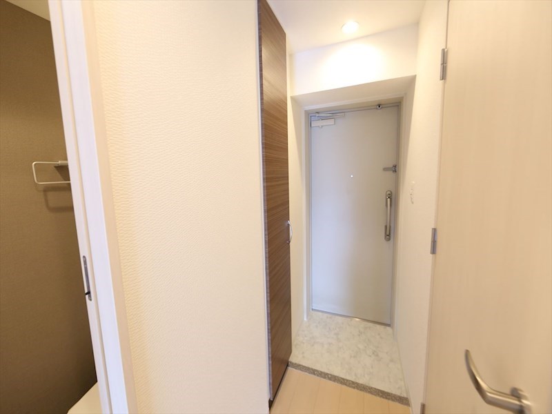 Ｓ－ＦＯＲＴ堀田通 玄関
